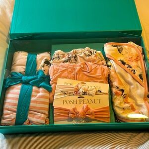 Posh Peanut Baby Girl’s Erin 6-Piece Gift Set